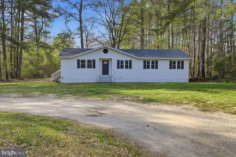 3784 Merry Point Rd, Lancaster, VA 22503