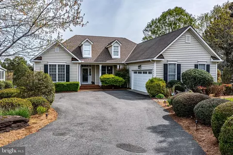 61 Mercers Way, Irvington, VA 22480