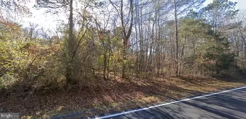 Irvington Road, White Stone, VA 22578