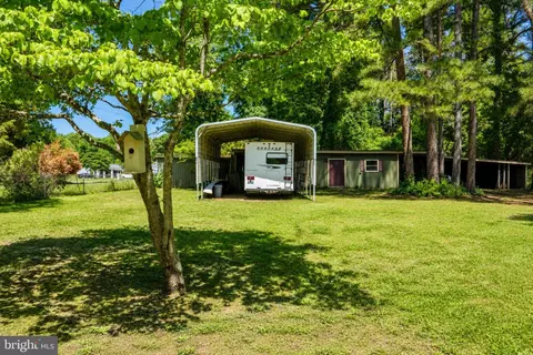 Exterior - 610 Beach Rd, White Stone, VA 22578 photo 5 of 5