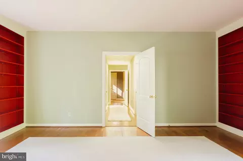 Entry Way - 219 Red Fox Ln, Weems, VA 22576 photo 3 of 6