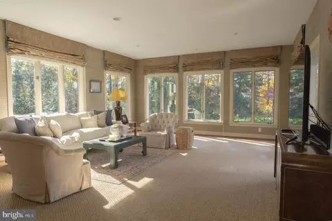 Living - 219 Red Fox Ln, Weems, VA 22576 photo 3 of 13