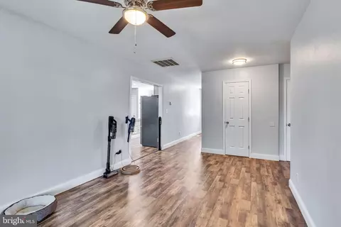 Entry Way - 9832 River Rd, Lancaster, VA 22503 photo 4 of 4