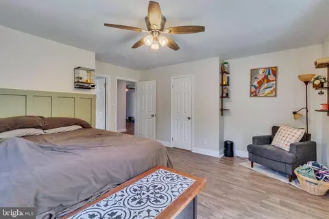 Bedroom - 9832 River Rd, Lancaster, VA 22503 photo 6 of 6