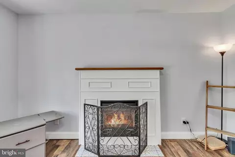 Entry Way - 9832 River Rd, Lancaster, VA 22503 photo 3 of 4