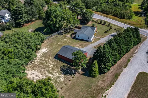 View/Area - 9832 River Rd, Lancaster, VA 22503 photo 5 of 7