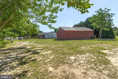 Exterior - 9832 River Rd, Lancaster, VA 22503 photo 15 of 23