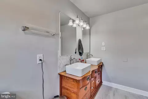 Bath - 9832 River Rd, Lancaster, VA 22503 photo 2 of 2