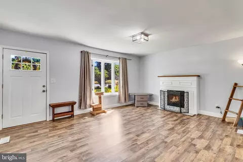 Living - 9832 River Rd, Lancaster, VA 22503 photo 2 of 2