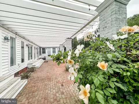 Exterior - 762 Chesapeake Dr, White Stone, VA 22578 photo 5 of 23