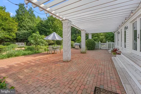 Exterior - 762 Chesapeake Dr, White Stone, VA 22578 photo 10 of 23