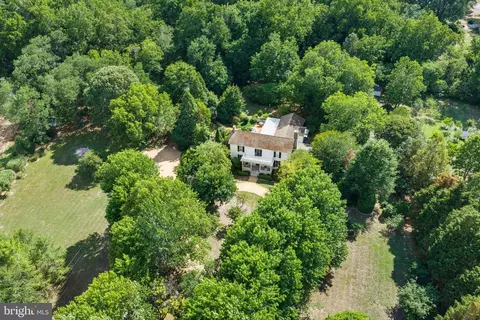 762 Chesapeake Dr, White Stone, VA 22578