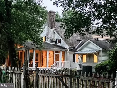 Exterior - 762 Chesapeake Dr, White Stone, VA 22578 photo 7 of 23