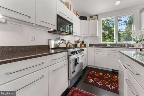 Kitchen - 762 Chesapeake Dr, White Stone, VA 22578 photo 3 of 3
