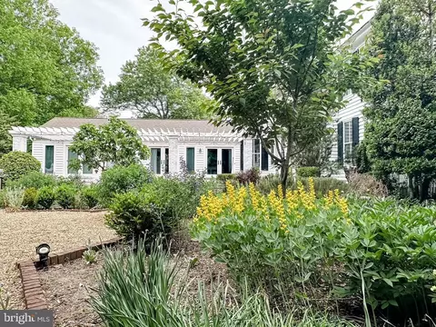 Exterior - 762 Chesapeake Dr, White Stone, VA 22578 photo 3 of 23