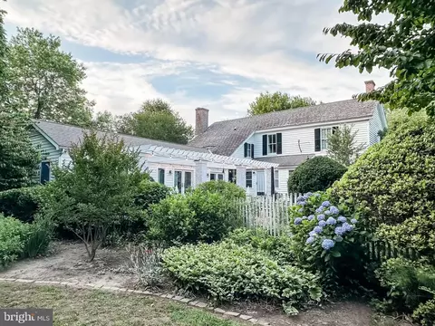 Exterior - 762 Chesapeake Dr, White Stone, VA 22578 photo 4 of 23