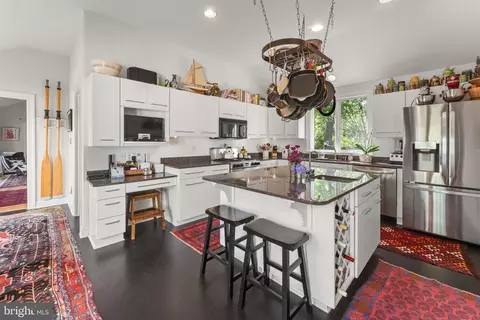 Kitchen - 762 Chesapeake Dr, White Stone, VA 22578 photo 1 of 3