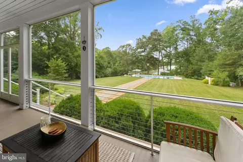 Exterior - 3849 Black Stump Rd, Weems, VA 22576 photo 3 of 4