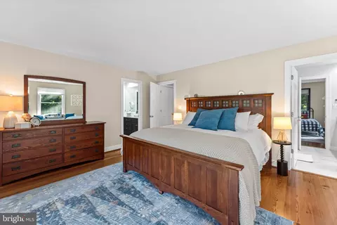 Bedroom - 3849 Black Stump Rd, Weems, VA 22576 photo 2 of 10