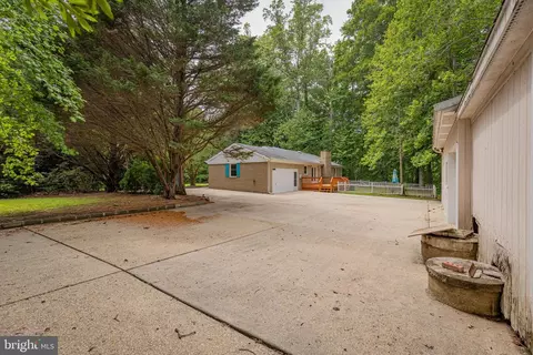 Exterior - 17 Wesley Ter, Weems, VA 22576 photo 6 of 11