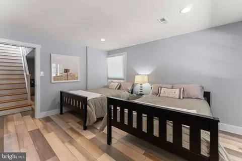 Bedroom - 30 Golf Ln, Weems, VA 22576 photo 11 of 14