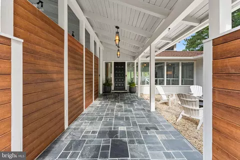 Entry Way - 30 Golf Ln, Weems, VA 22576 photo 6 of 6