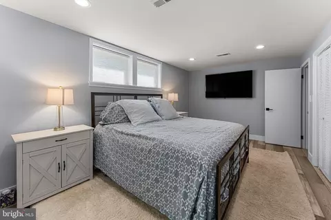 Bedroom - 30 Golf Ln, Weems, VA 22576 photo 14 of 14