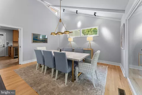 Dining - 30 Golf Ln, Weems, VA 22576 photo 2 of 4