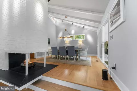 Dining - 30 Golf Ln, Weems, VA 22576 photo 1 of 4