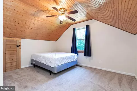 593 George James Loop, Radiant, VA 22732 photo 17