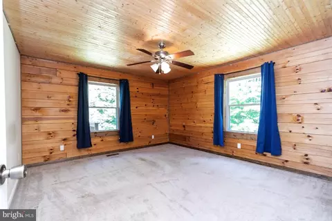 593 George James Loop, Radiant, VA 22732 photo 11