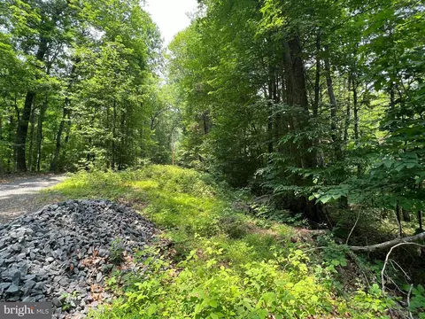 3 Rag Hill Road, Syria, VA 22743