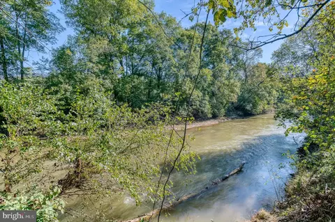Oak Park Road, Locust Dale, VA 22948