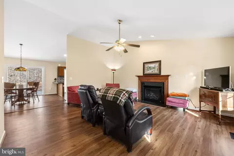 434 Bootons Ln, Orange, VA 22960 photo 4
