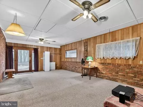 Living - 2130 Leon Rd, Culpeper, VA 22701 photo 1 of 1