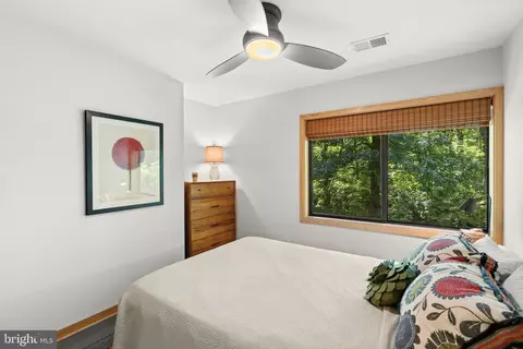 Bedroom - 1319 Champe Pln, Etlan, VA 22719 photo 6 of 6