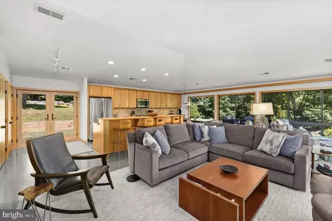 Living - 1319 Champe Pln, Etlan, VA 22719 photo 2 of 2