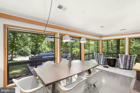 Dining - 1319 Champe Pln, Etlan, VA 22719 photo 1 of 3