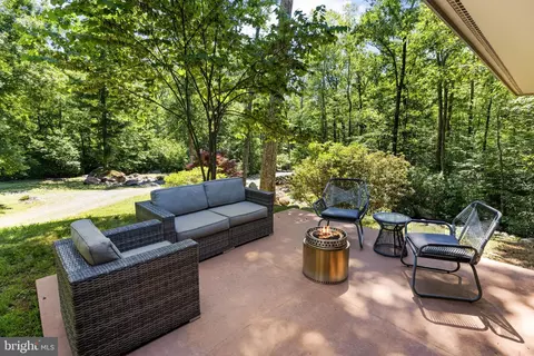 Exterior - 1319 Champe Pln, Etlan, VA 22719 photo 6 of 14