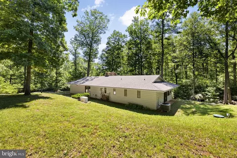 Exterior - 1319 Champe Pln, Etlan, VA 22719 photo 9 of 14