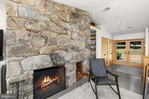 Entry Way - 1319 Champe Pln, Etlan, VA 22719 photo 1 of 3