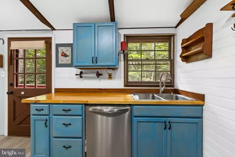 Kitchen - 258 Laurel Dr, Madison, VA 22727 photo 2 of 2