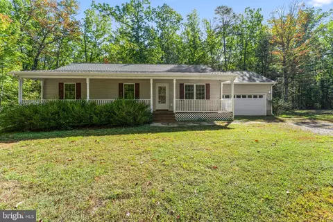 748 Novum Rd, Reva, VA 22735