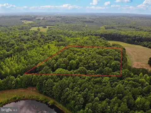Cleaton Rd, Bracey, VA 23919
