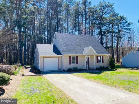 417 Jeffreys Ln, South Hill, VA 23970