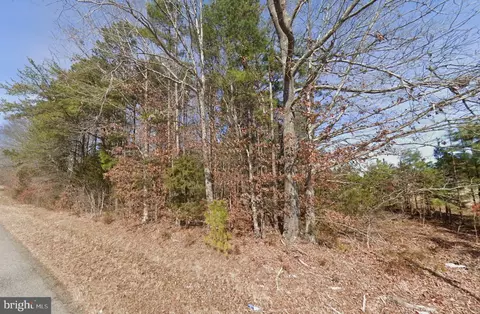 255 Tabernacle Rd, Buffalo Junction, VA 24529 photo 2