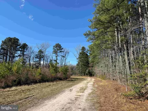 Off Rt. 14, North, VA 23128 photo 2