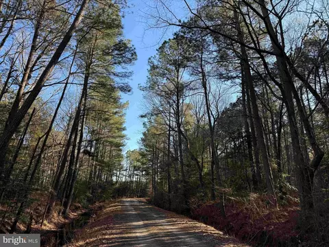 Off Rt. 14, North, VA 23128