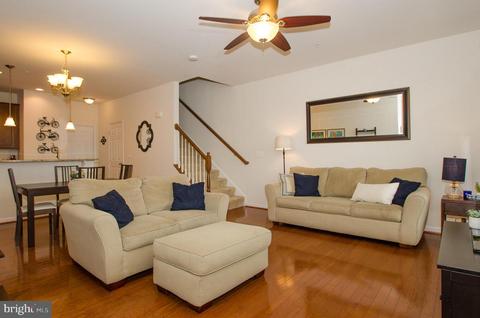 9457 Stonewall Rd, Manassas, VA 20110 photo 2