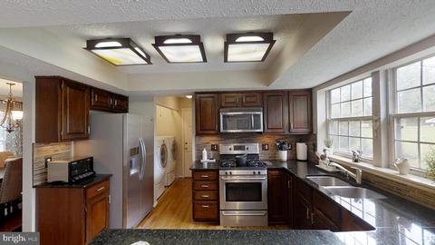 9504 Grays Mill Ct, Manassas, VA 20110 photo 15